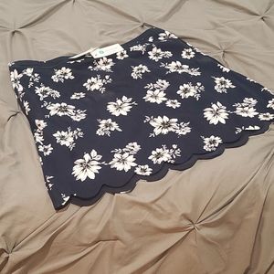 Brand New Cute scalloped edged skirt